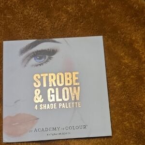 Strobe & Glow Highlighter Palette NWT